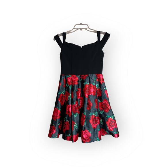 Blondie Nites by Stacy Sklar Red and Black Cocktail dress size 1      *G - Picture 5 of 6